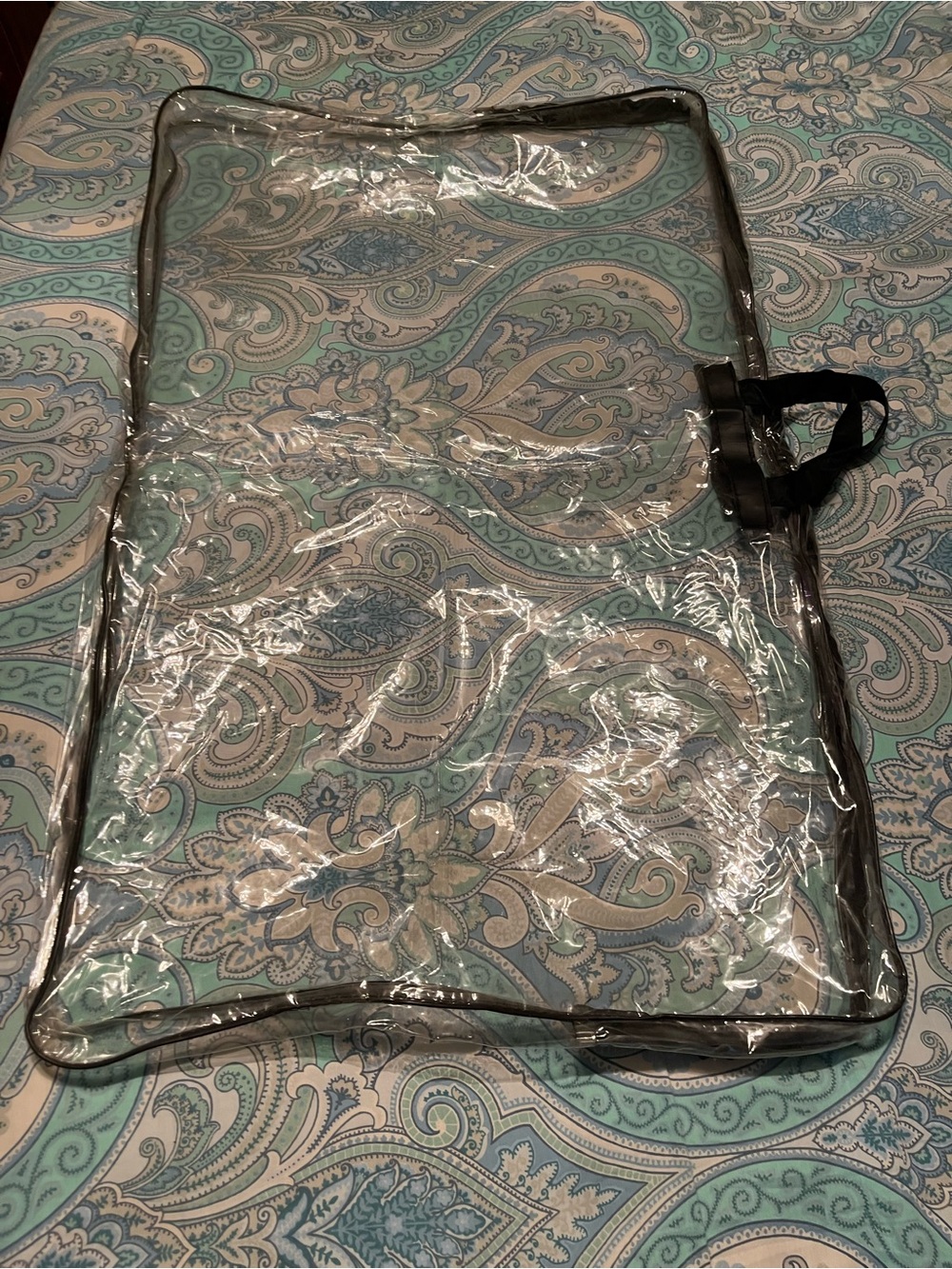 Clear saddle pad carrier
